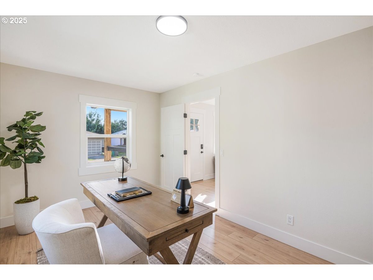 109 NW 13TH ST