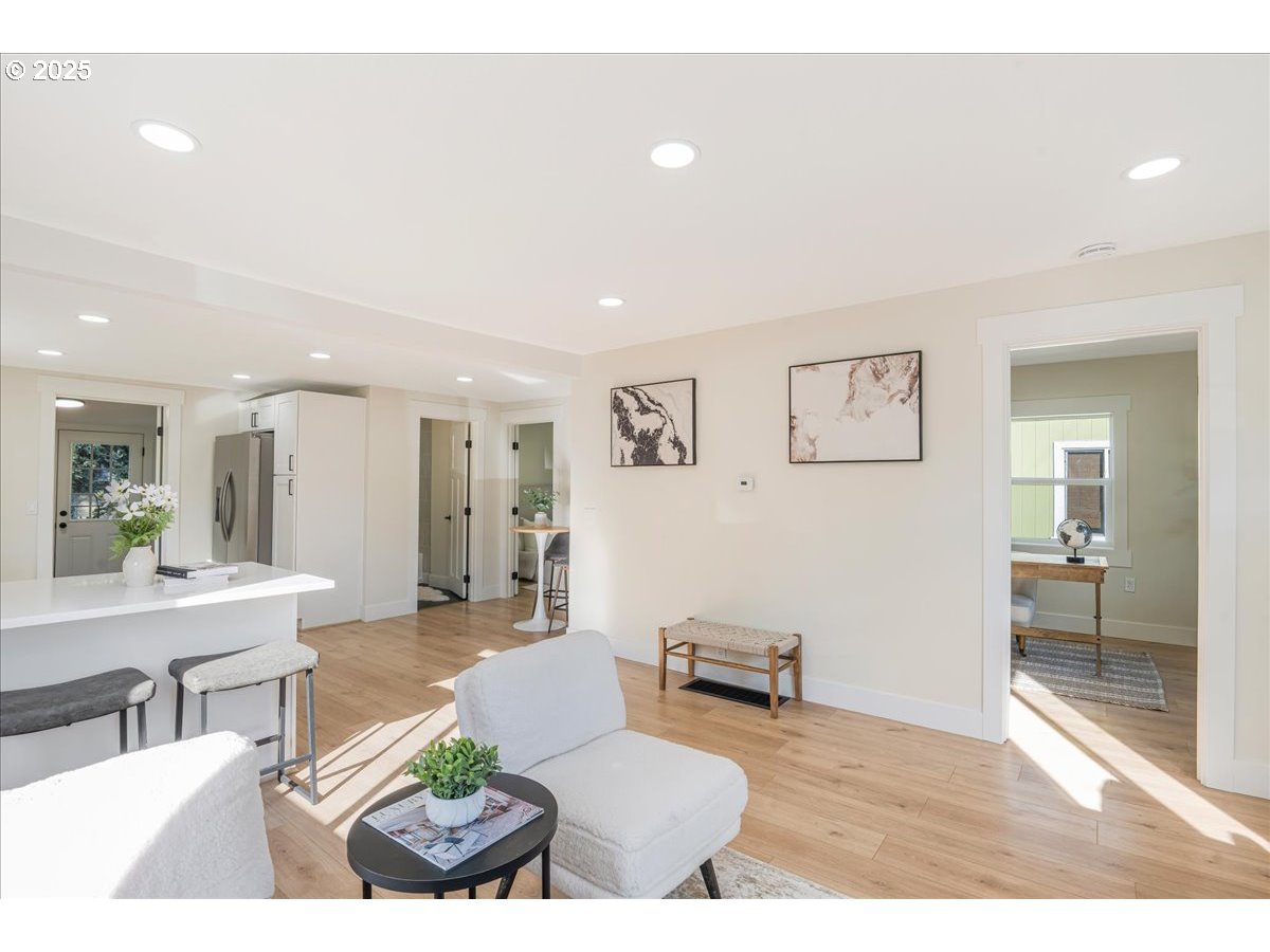 109 NW 13TH ST