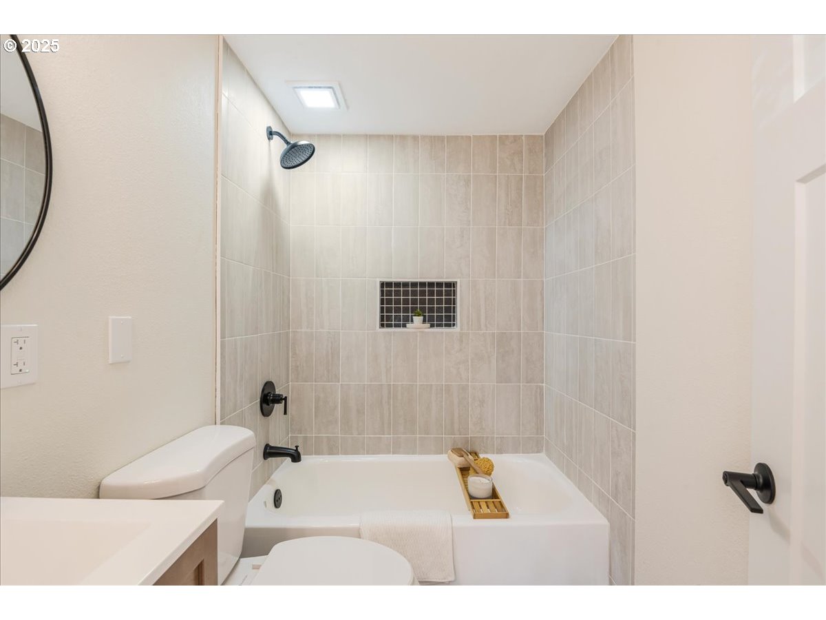 109 NW 13TH ST