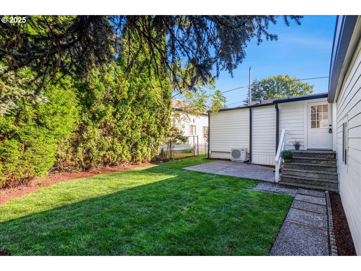 109 NW 13TH ST