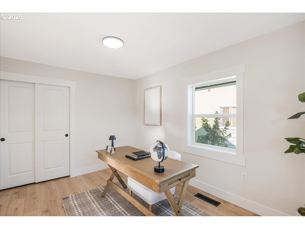 109 NW 13TH ST