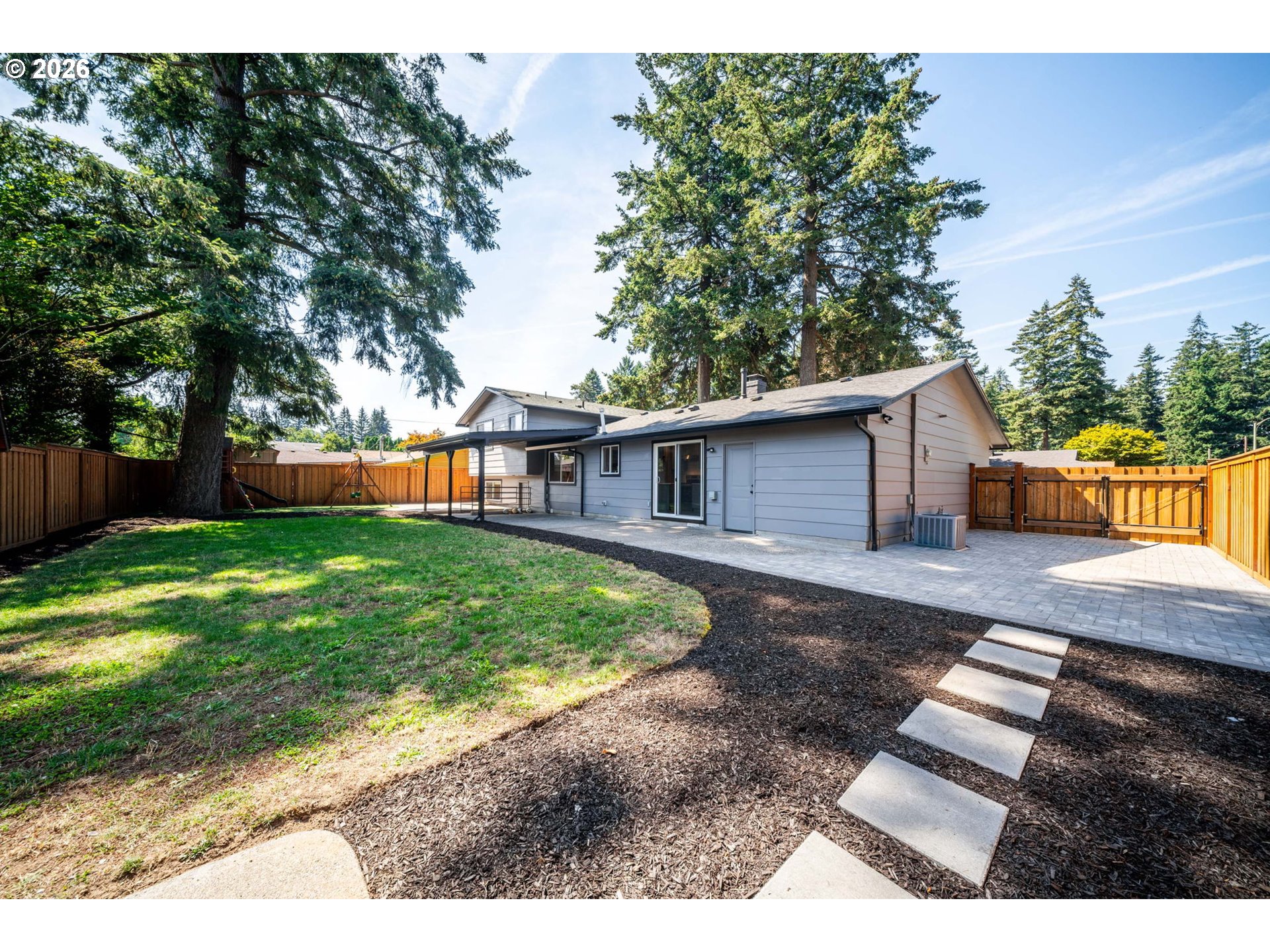 712 NE 195TH AVE