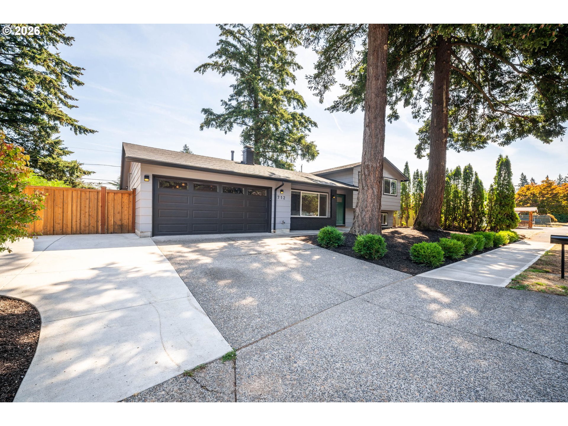 712 NE 195TH AVE