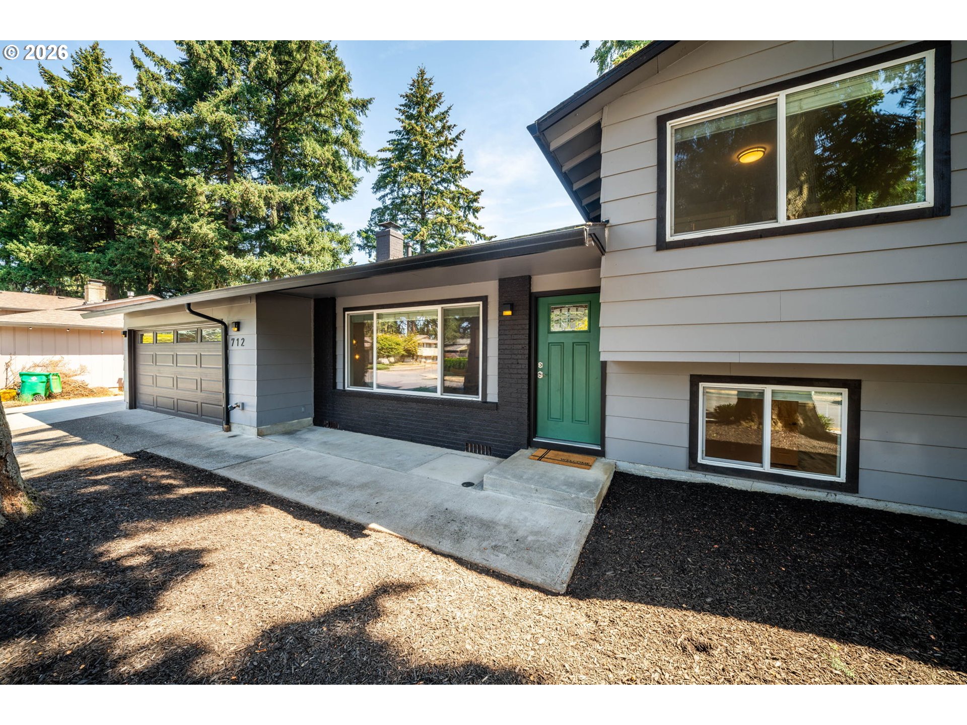 712 NE 195TH AVE