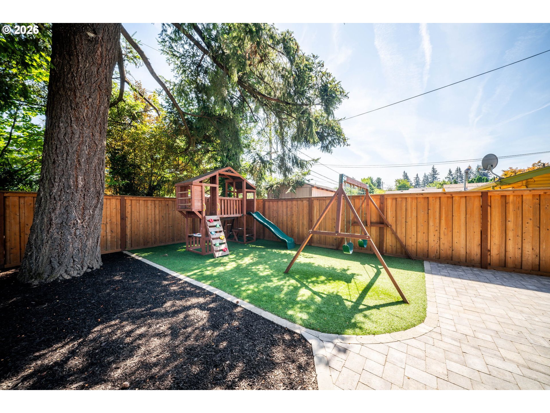 712 NE 195TH AVE
