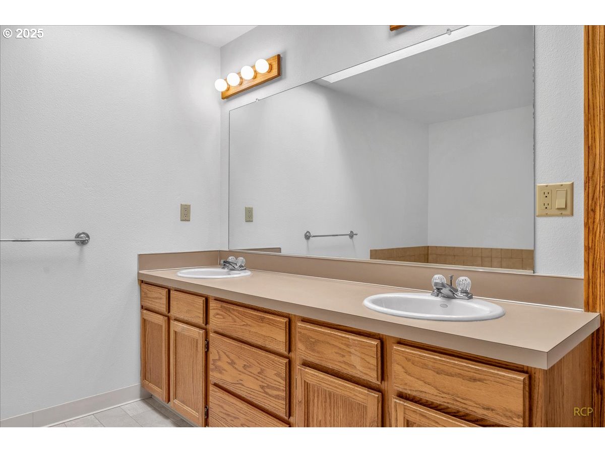 2504 SE 150TH AVE, Vancouver