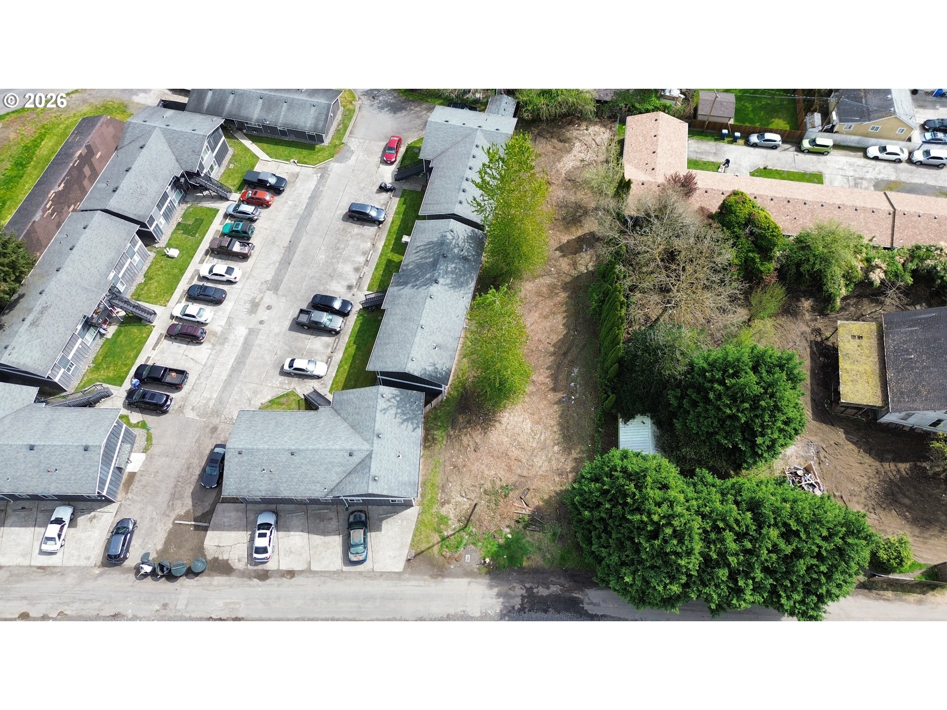 1106 WOOD AVE