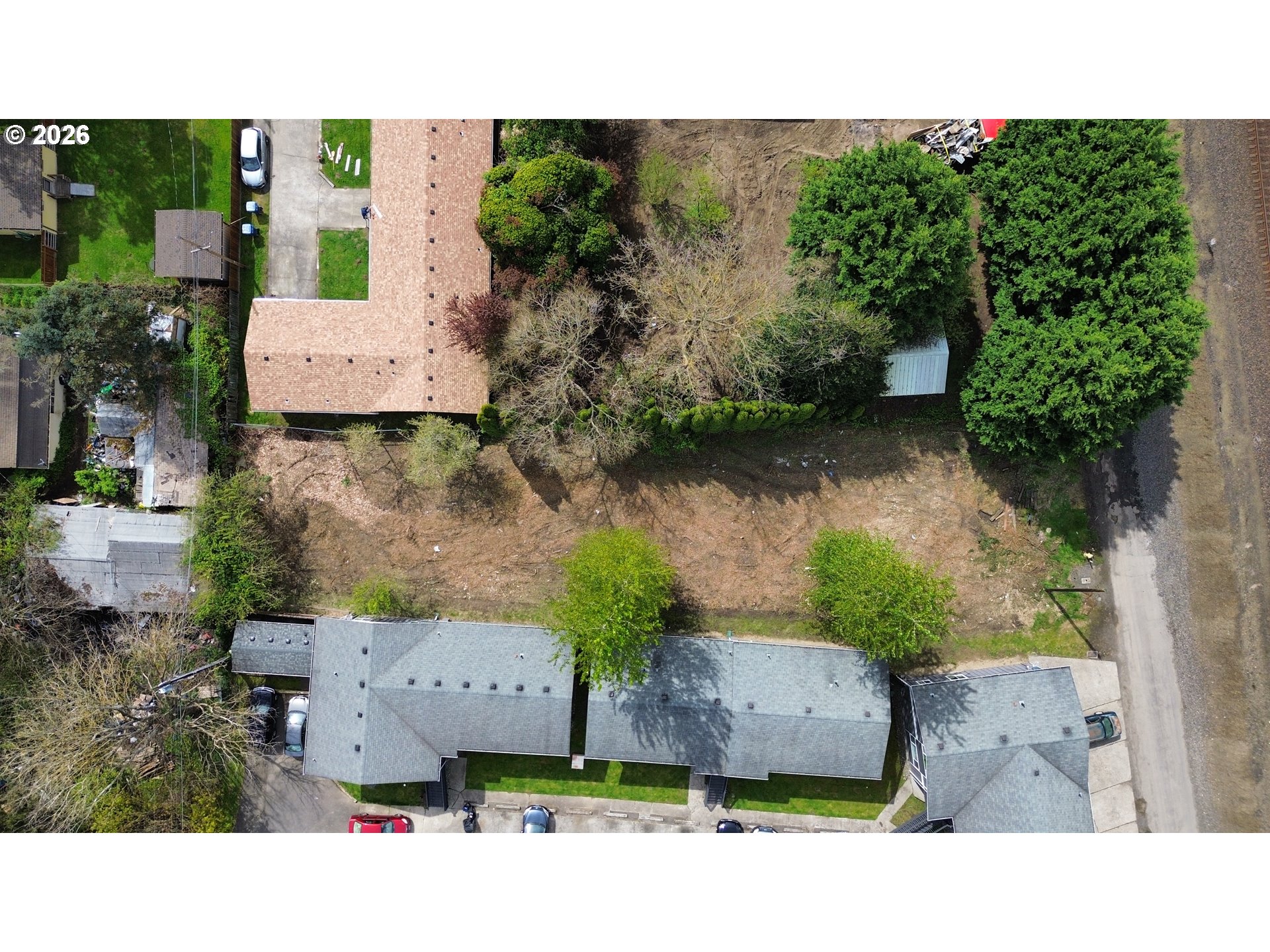 1106 WOOD AVE