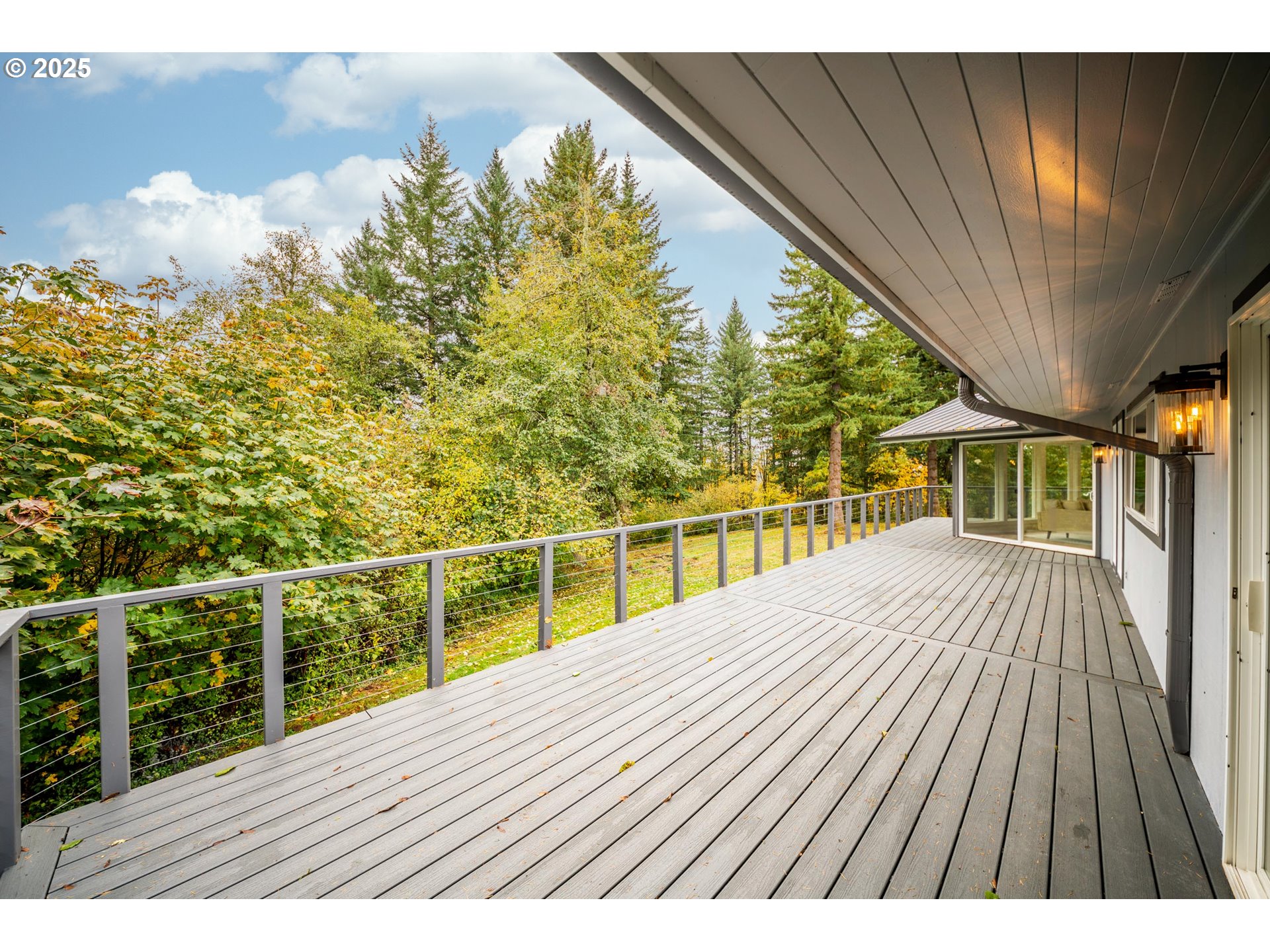 42600 E LARCH MOUNTAIN RD