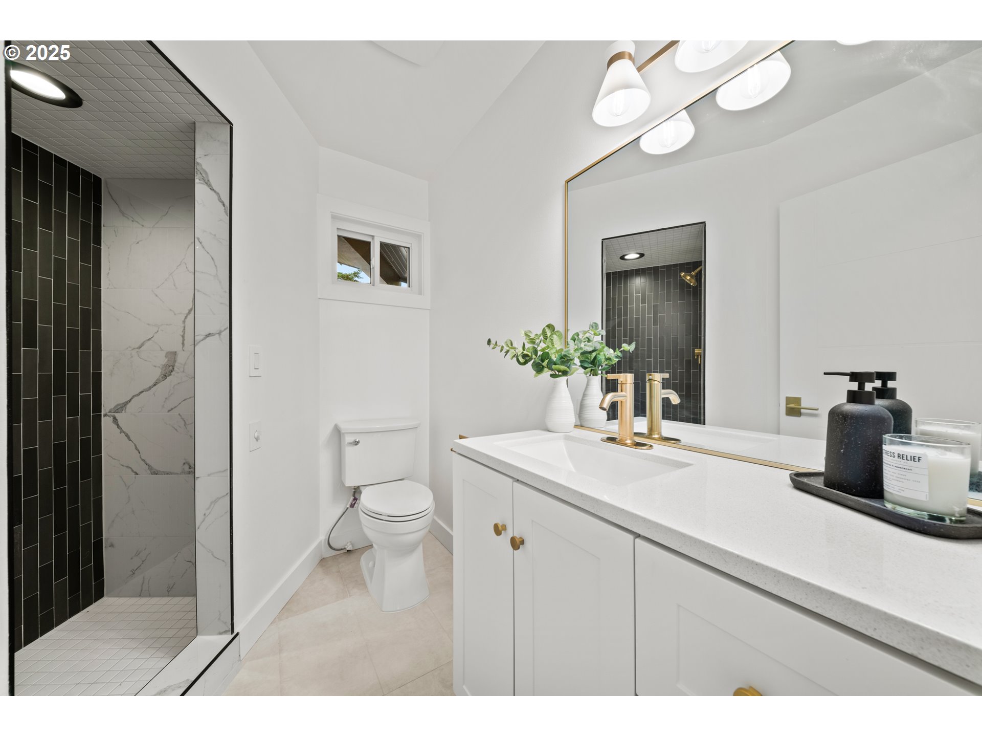 42600 E LARCH MOUNTAIN RD