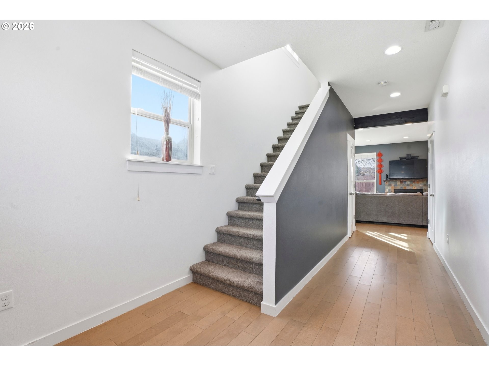 2809 NE 100TH ST