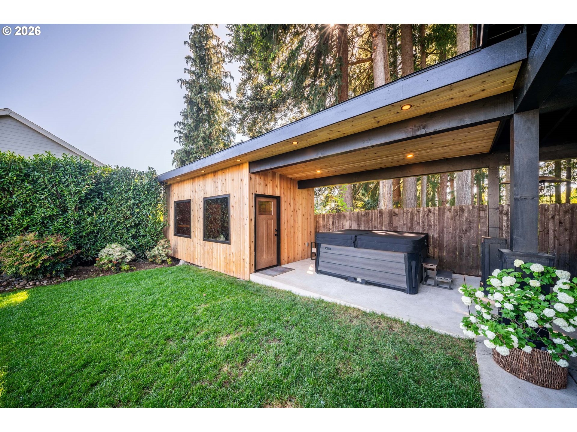 5803 NE 125TH CIR