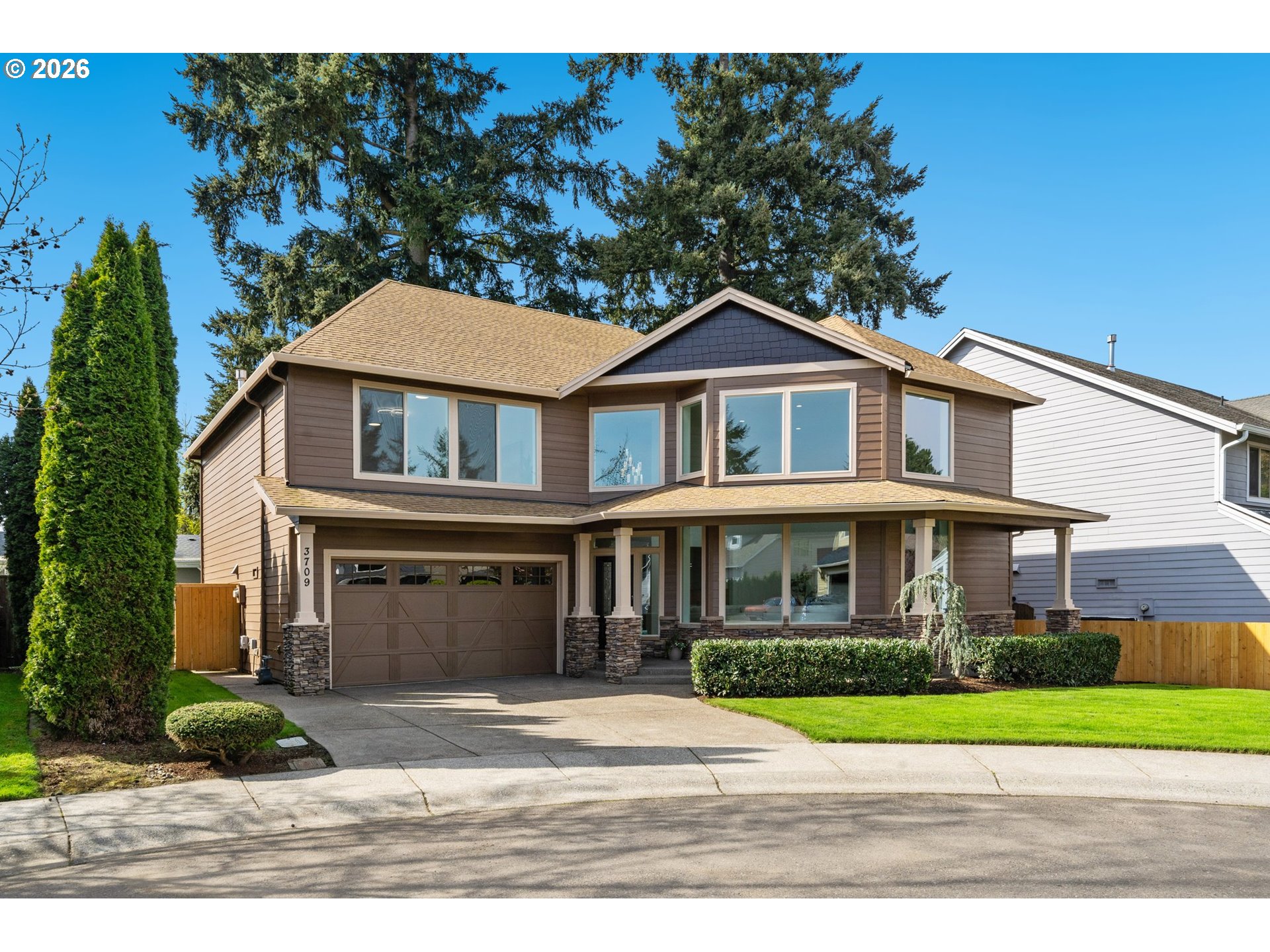 3709 NE 104TH CIR