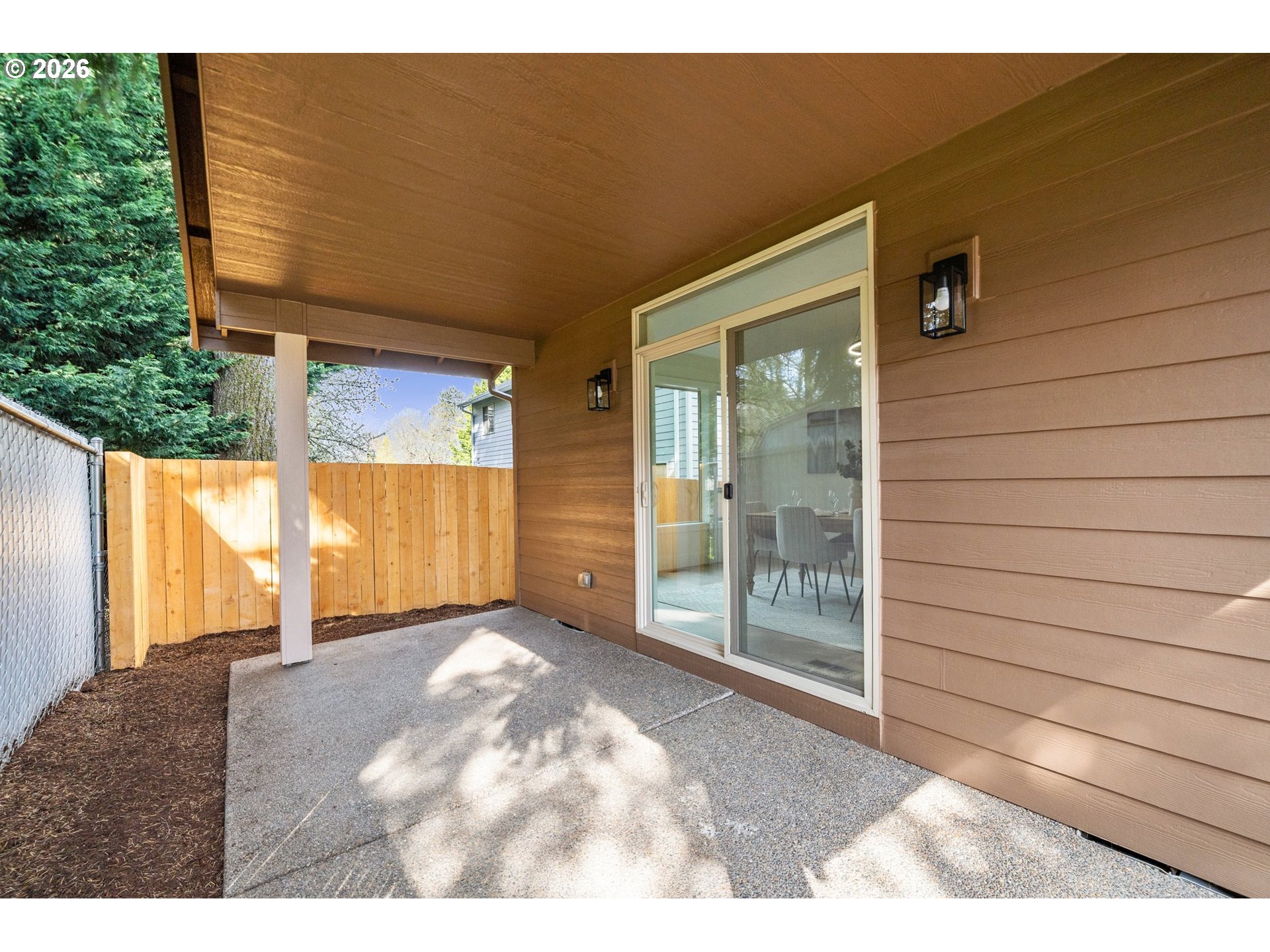 3709 NE 104TH CIR