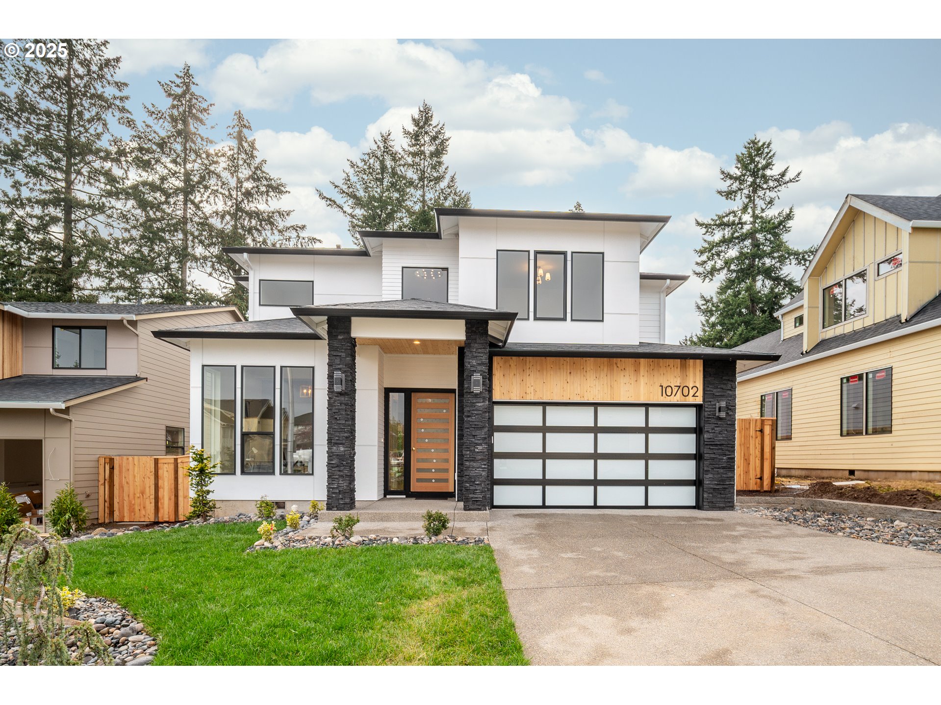 10702 SE 13th CIR