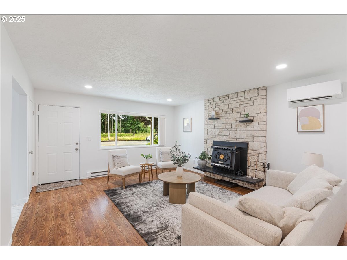 3434 MEMORIAL PARK DR