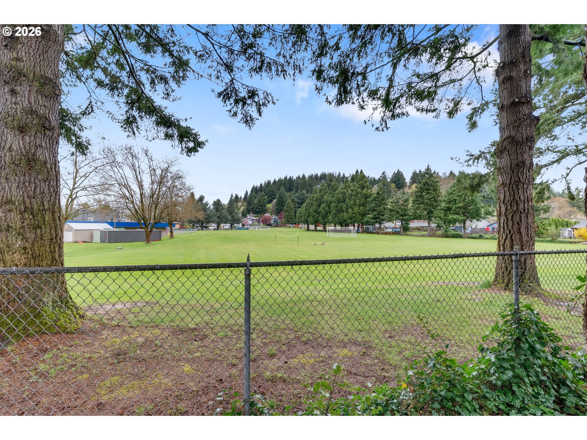 211 SW ROYAL CT