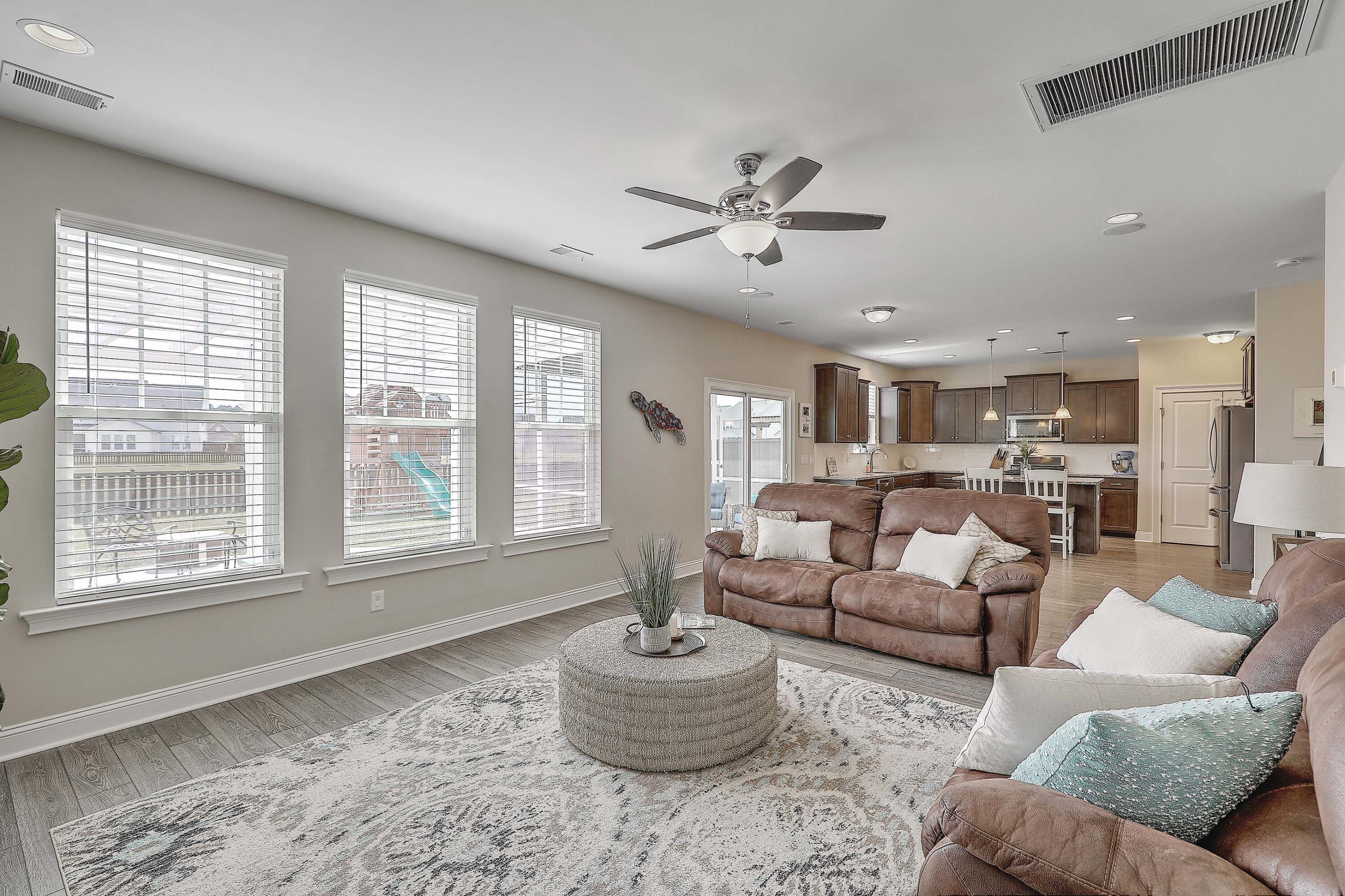 208 Bigleaf Court