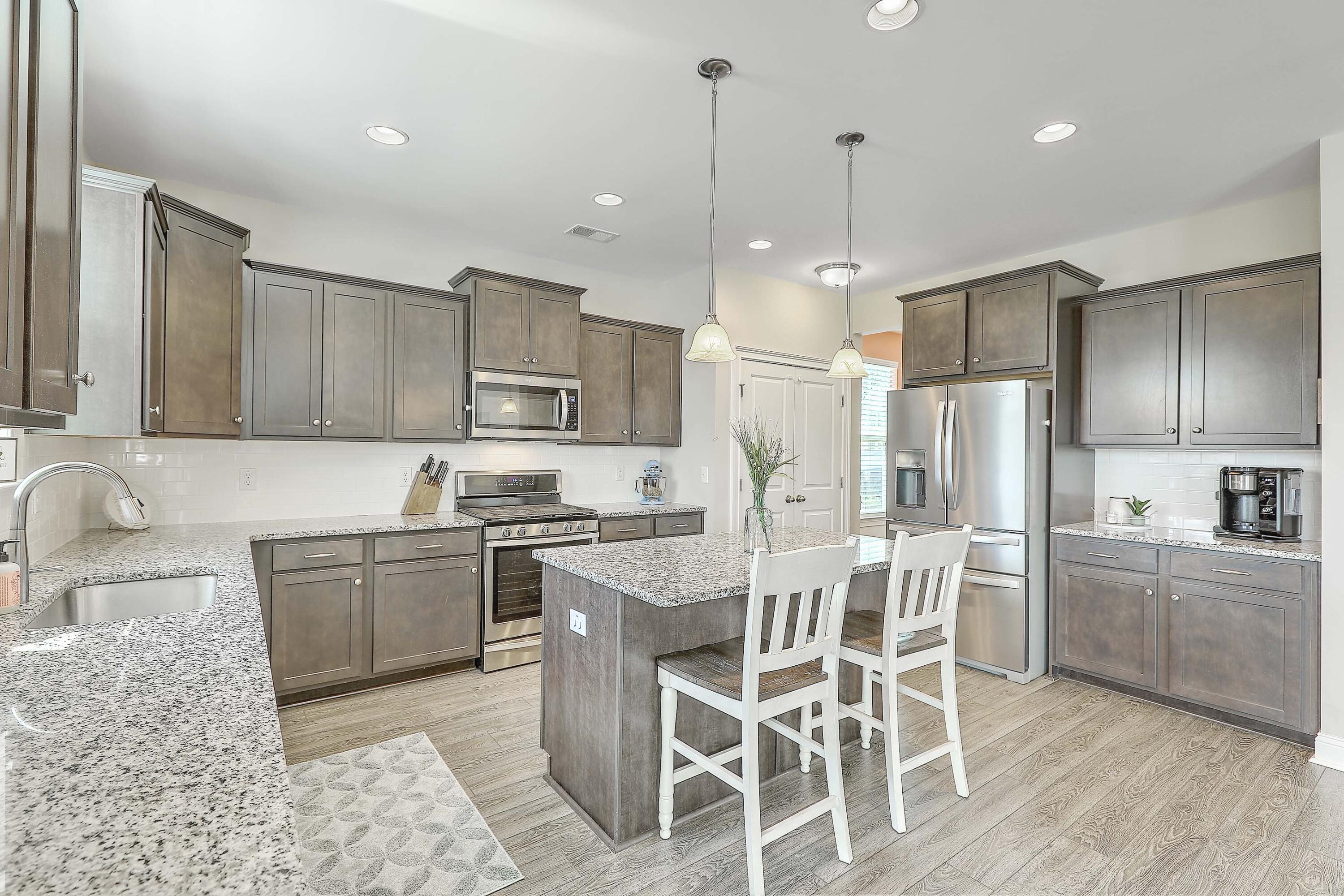 208 Bigleaf Court