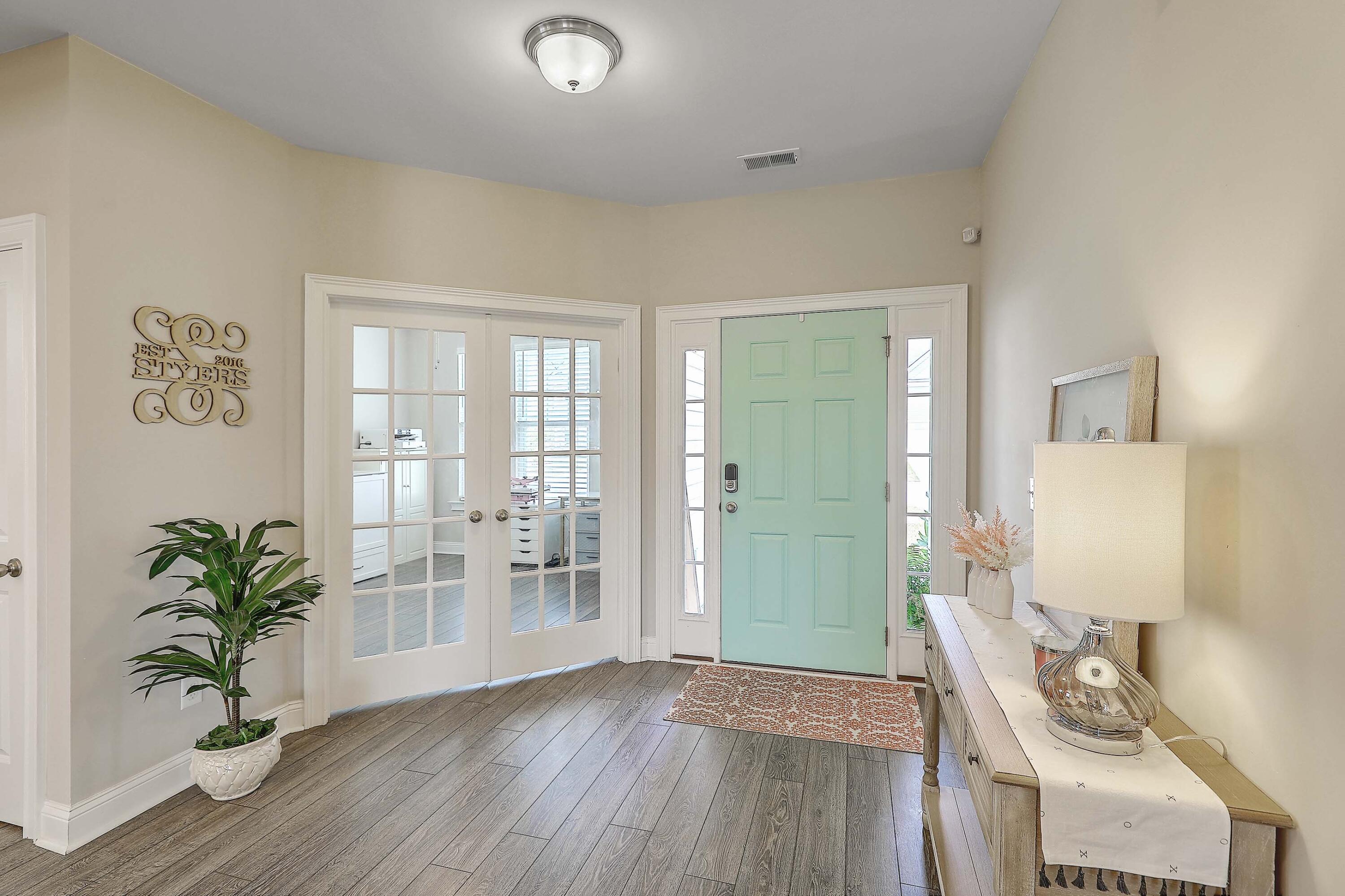 208 Bigleaf Court