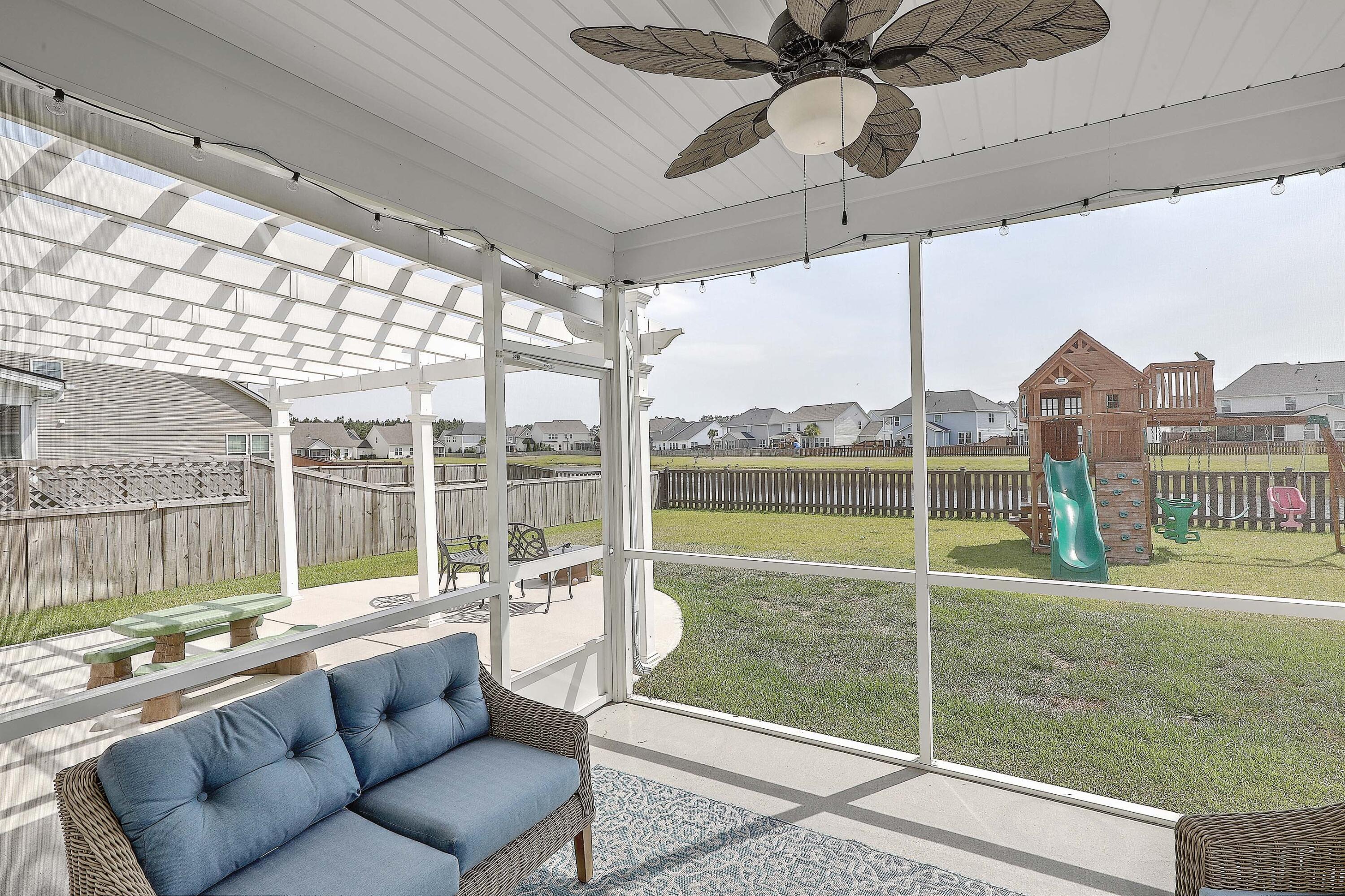 208 Bigleaf Court