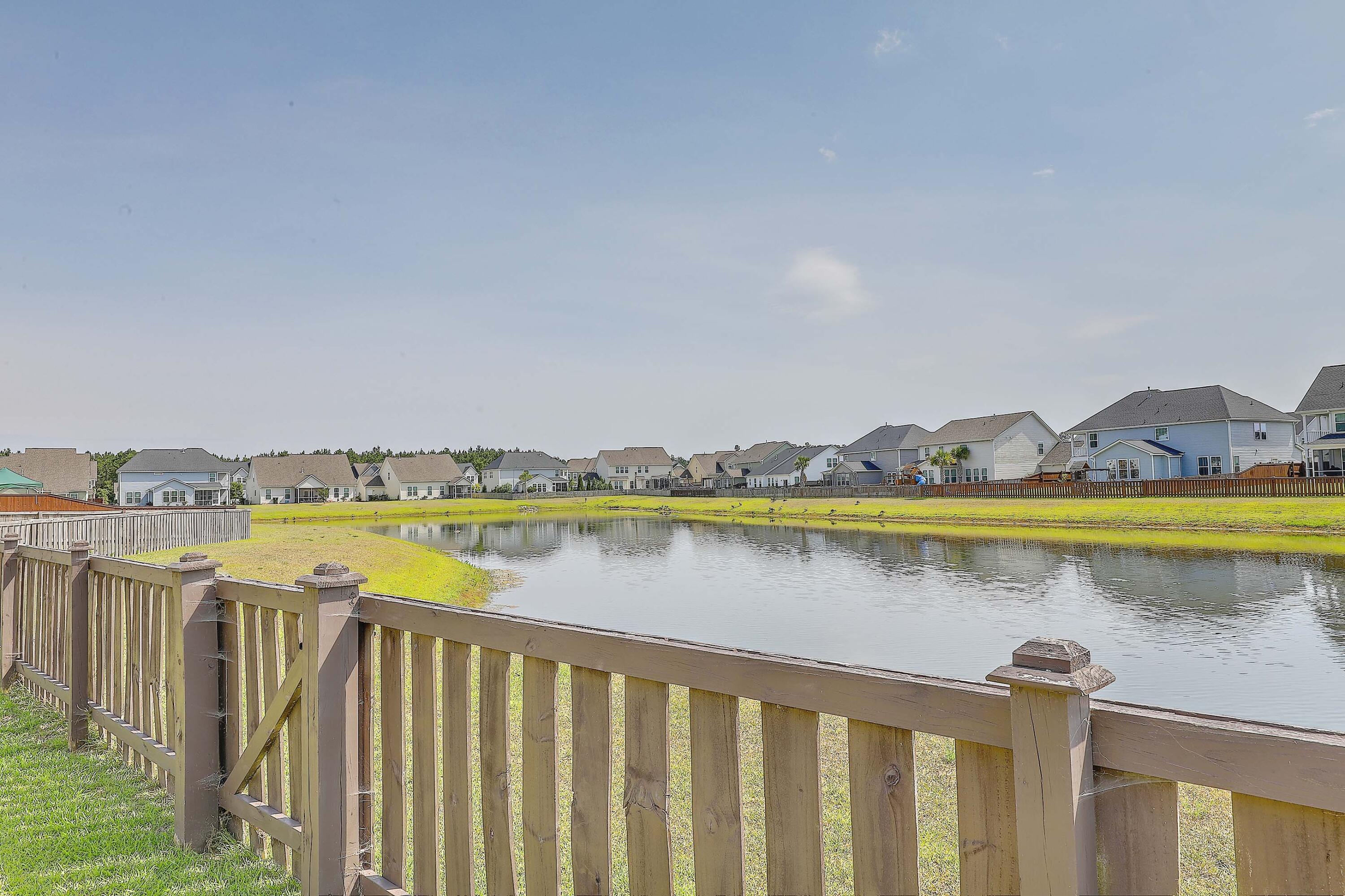 208 Bigleaf Court