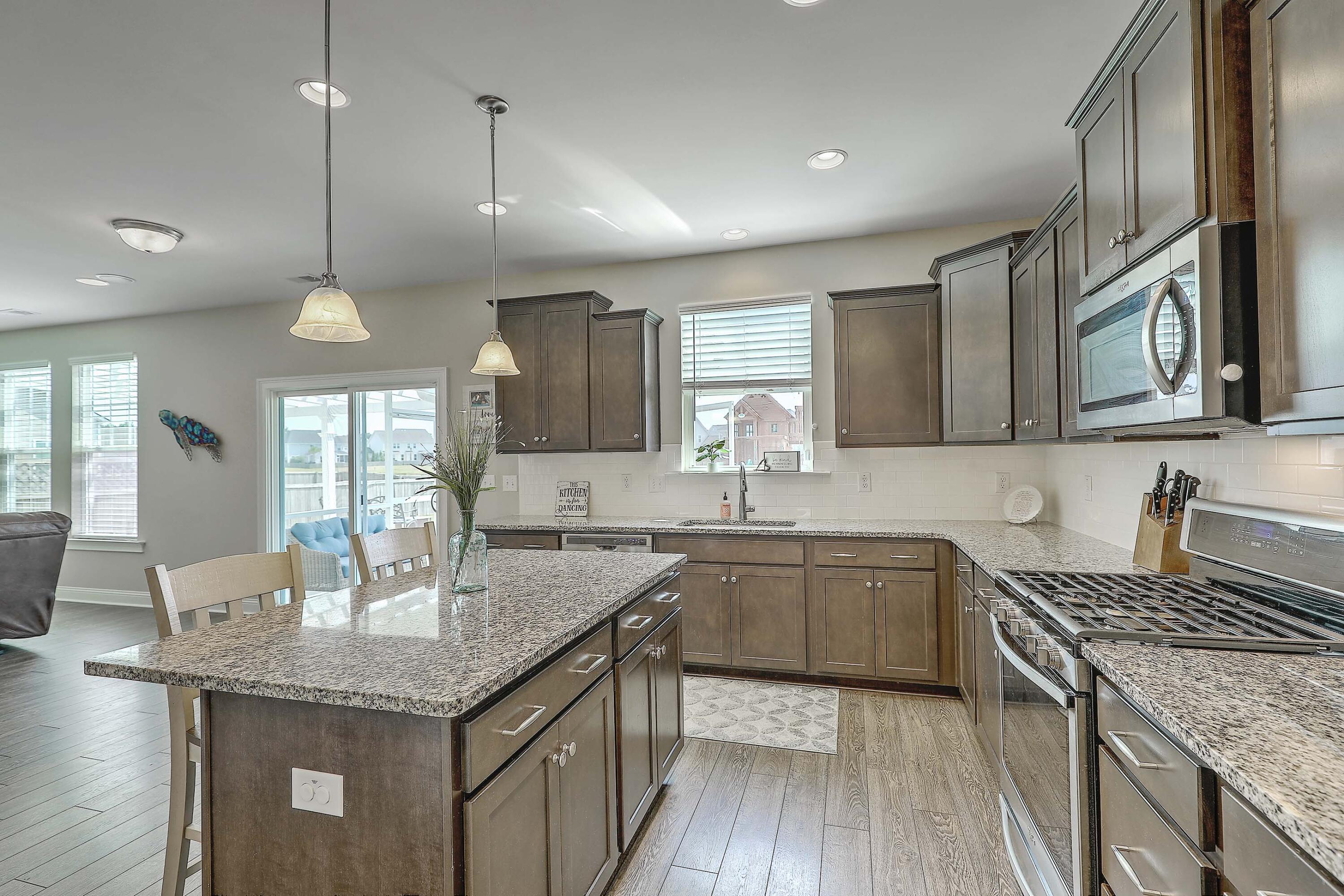 208 Bigleaf Court
