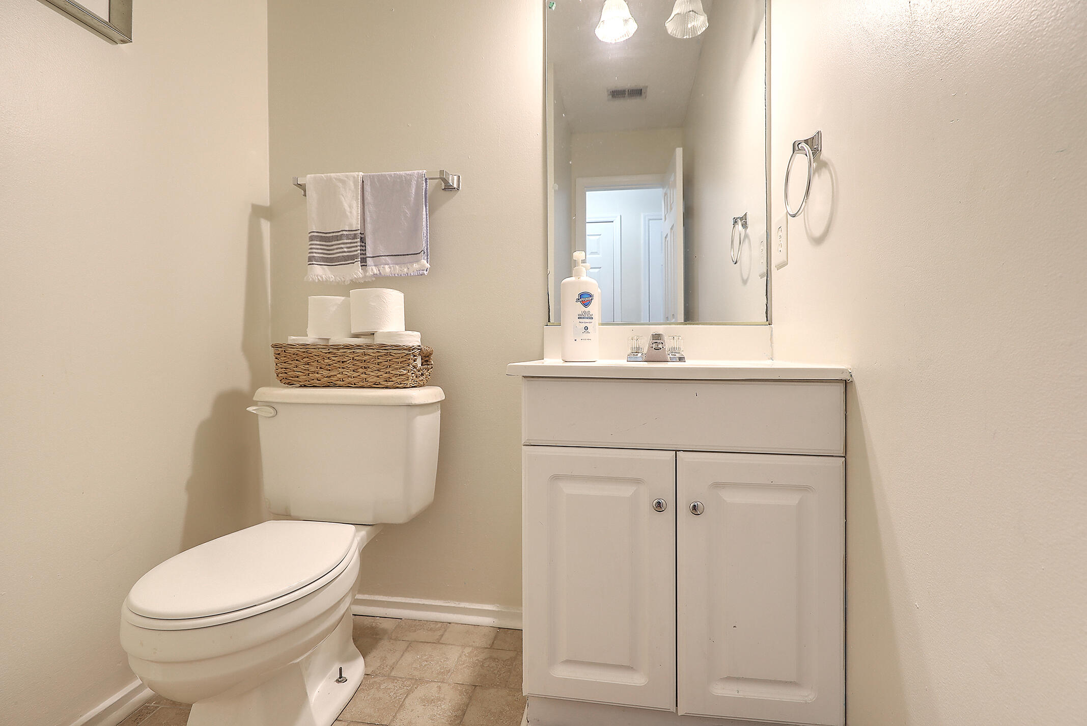 6256 Lucille Drive # D Unit: 14-D