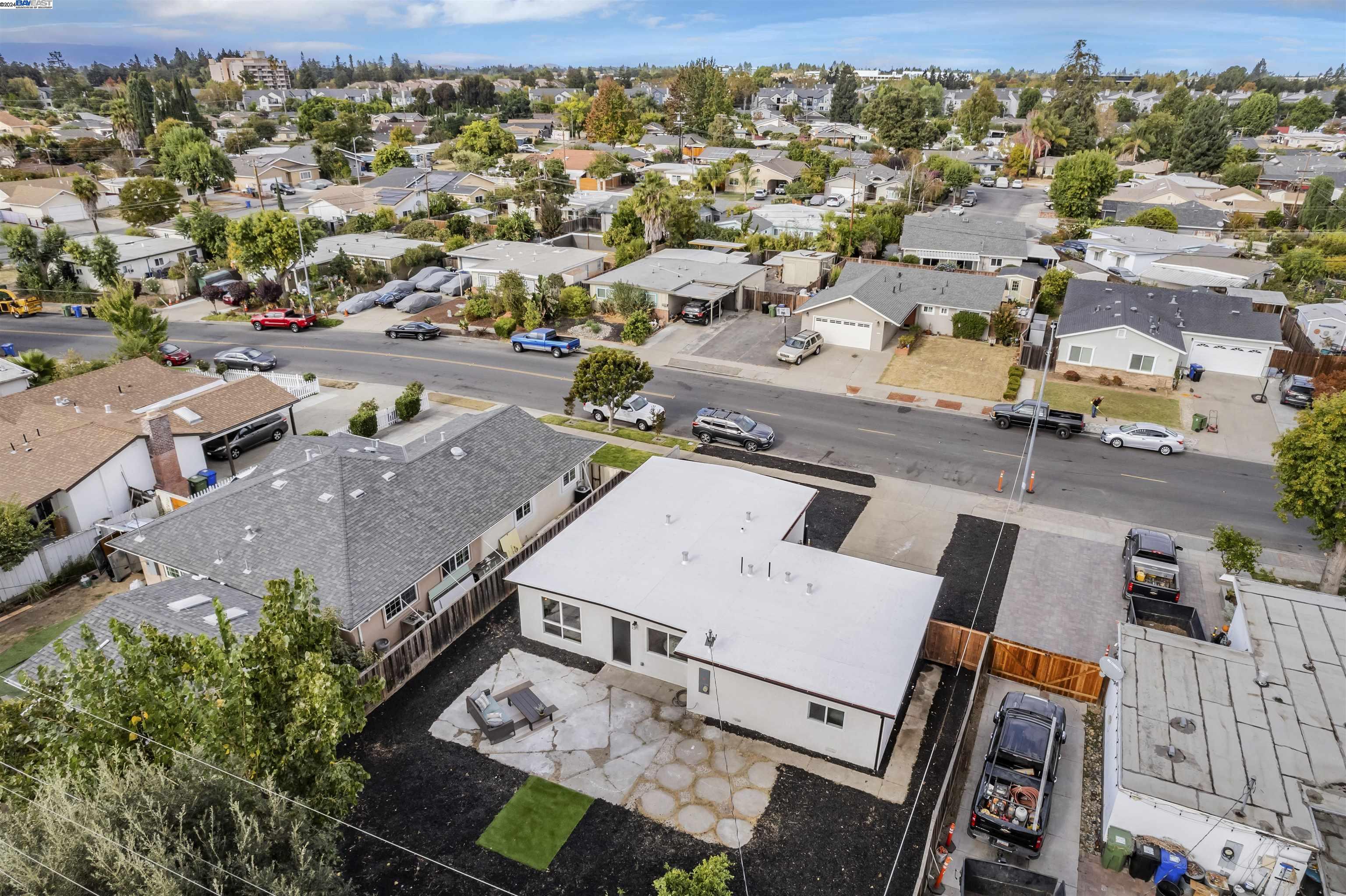 3366 Mission View