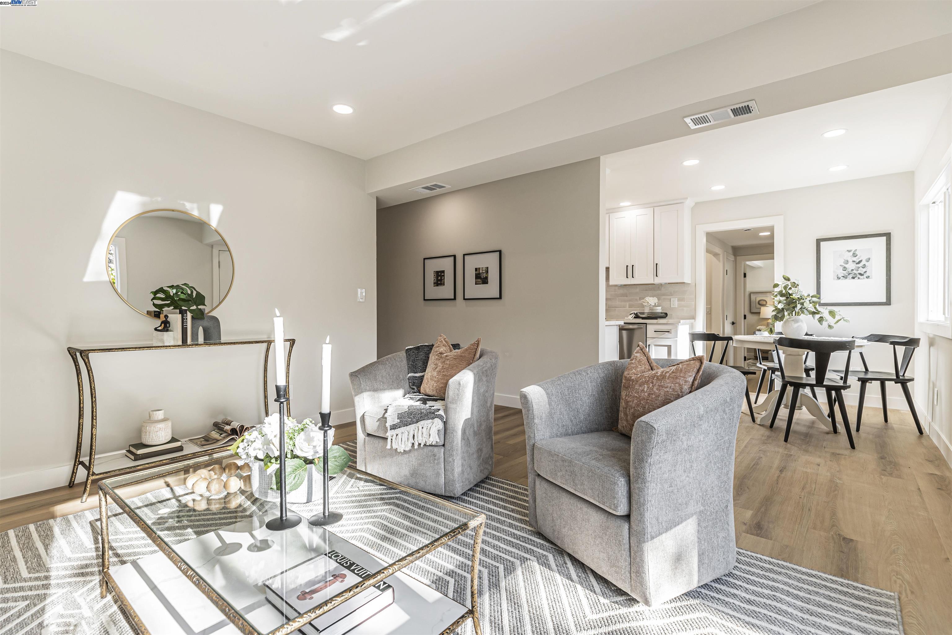 3366 Mission View