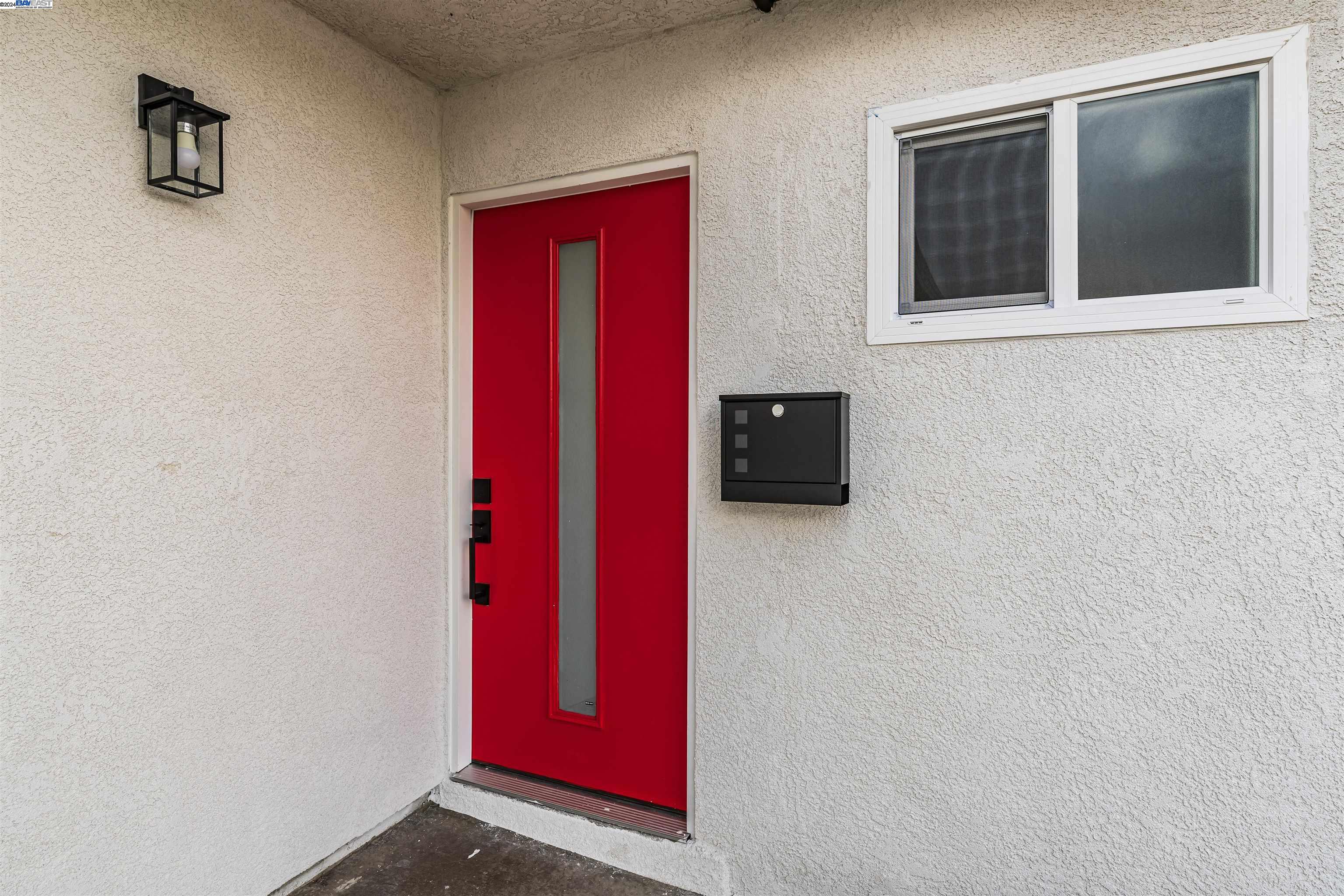 3366 Mission View