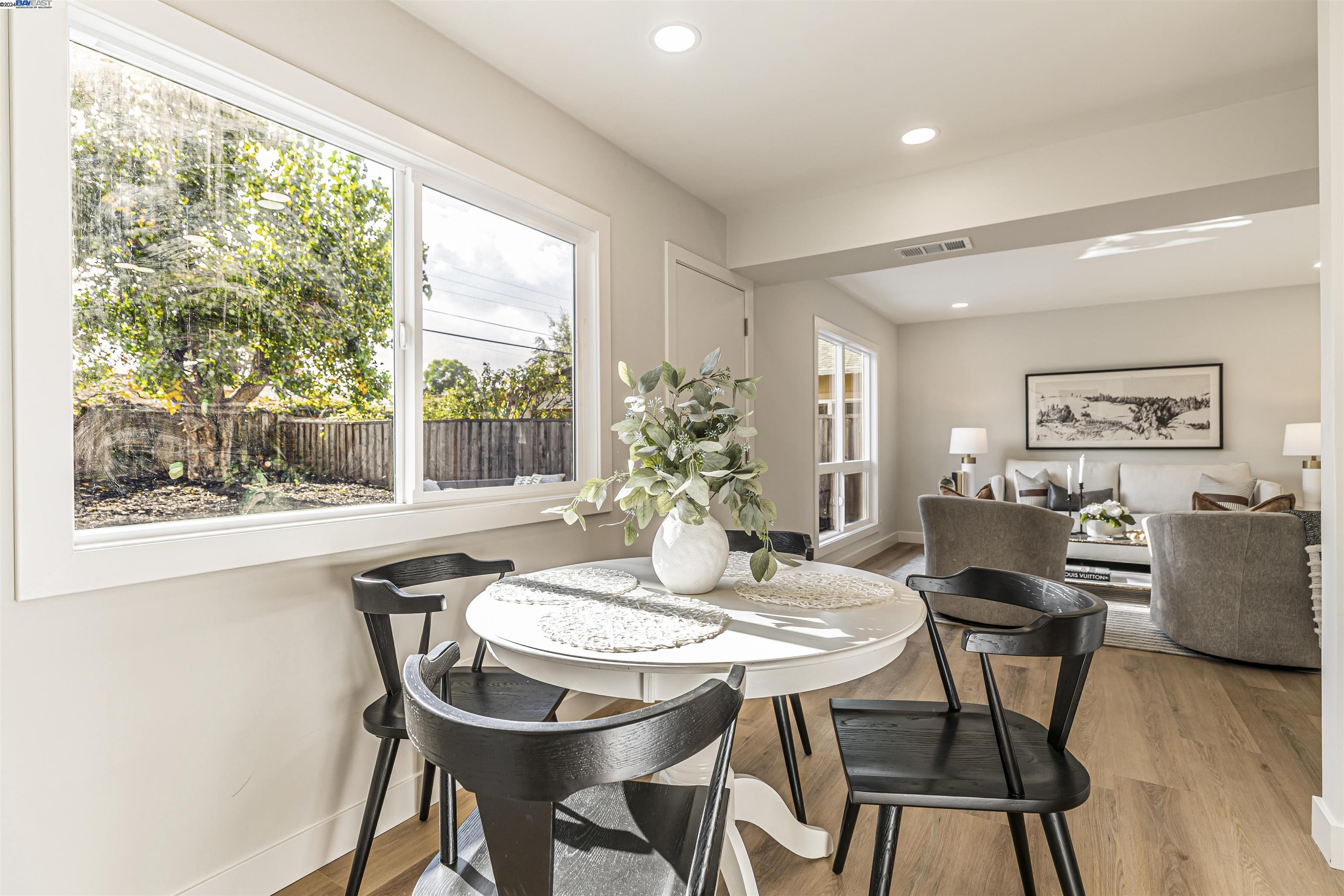 3366 Mission View
