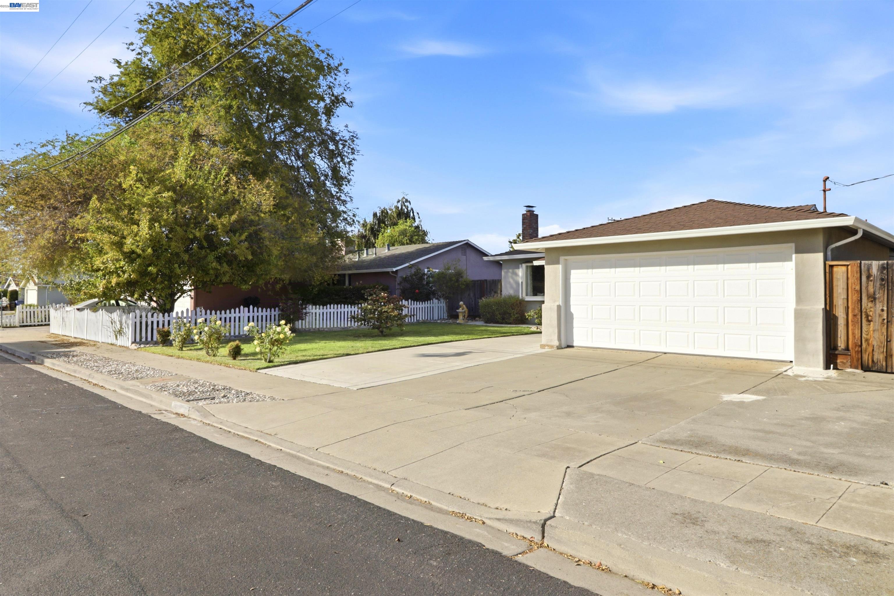 36054 Rosewood Dr