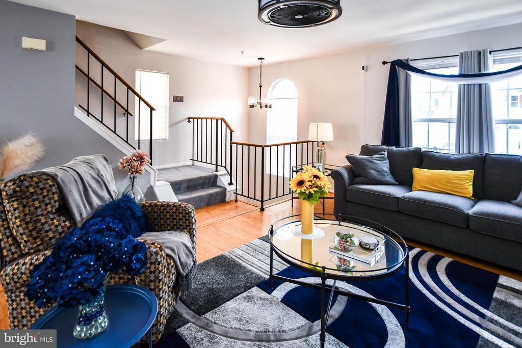 9466 SEA BREEZE COURT