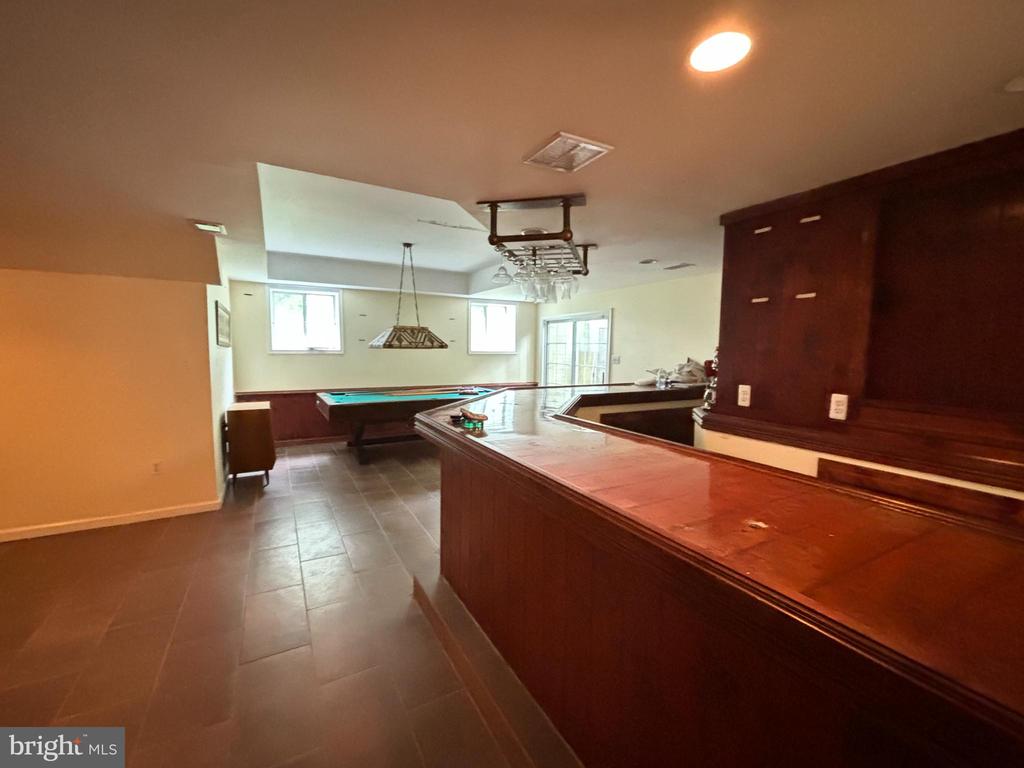 10468 MARK DRIVE