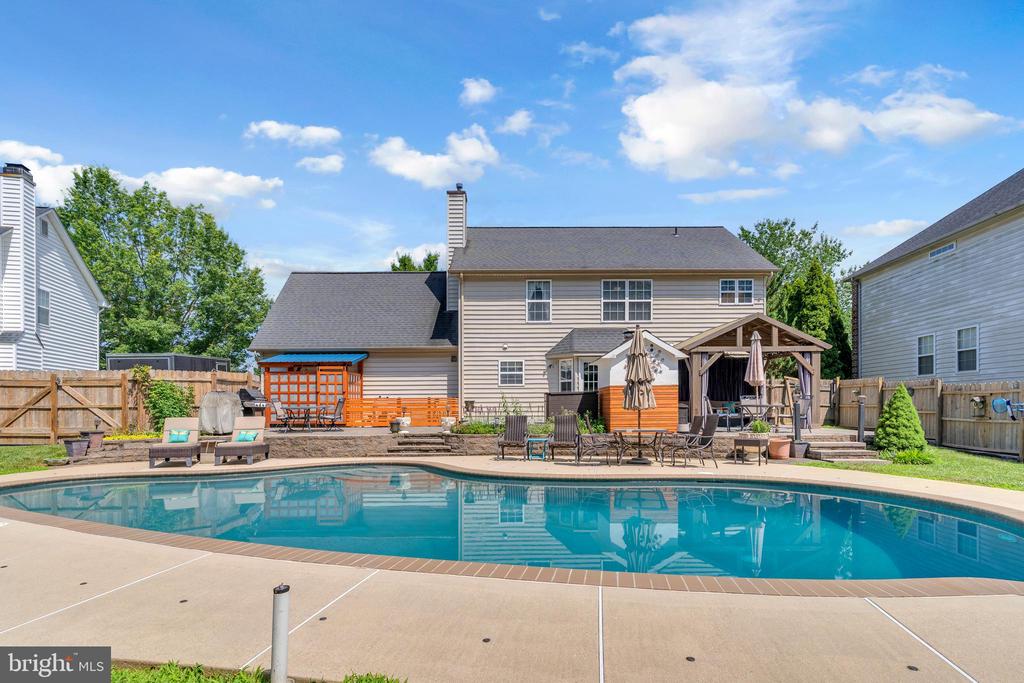 2511 MONROE COURT