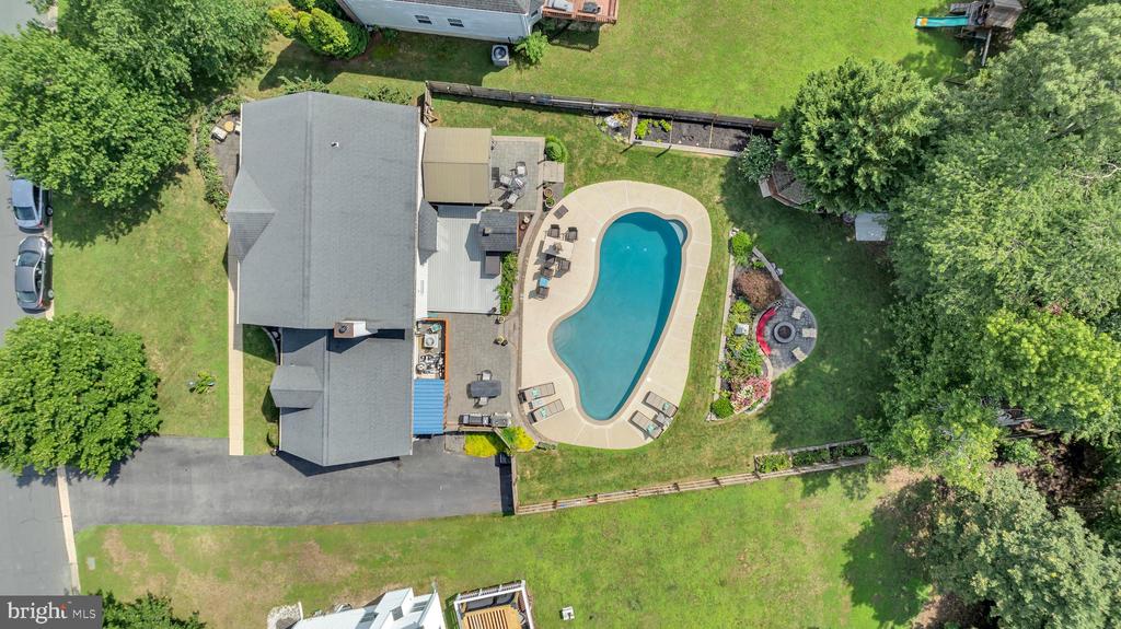 2511 MONROE COURT