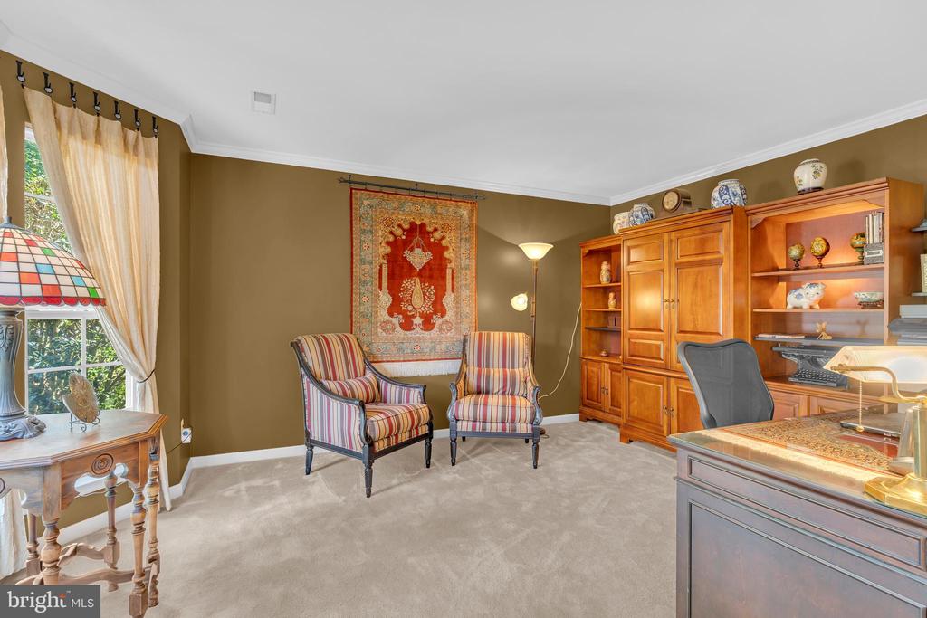 2511 MONROE COURT