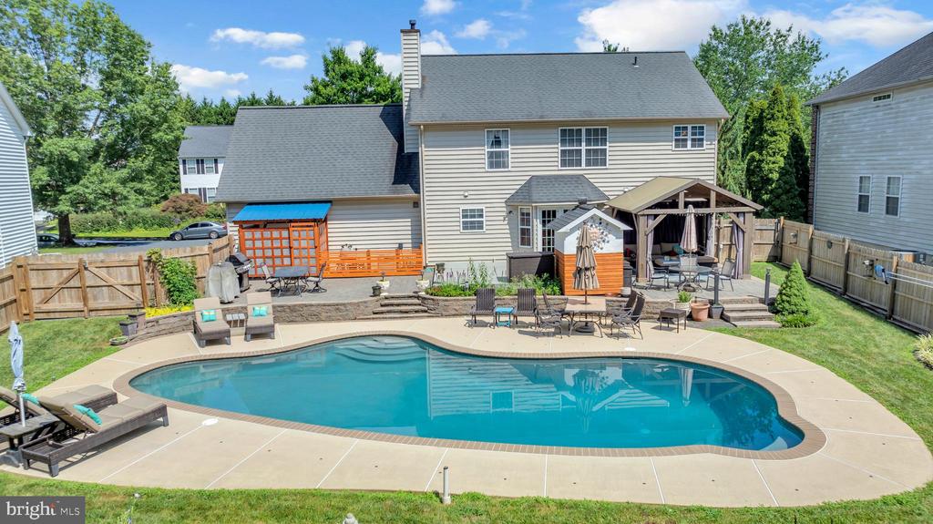 2511 MONROE COURT