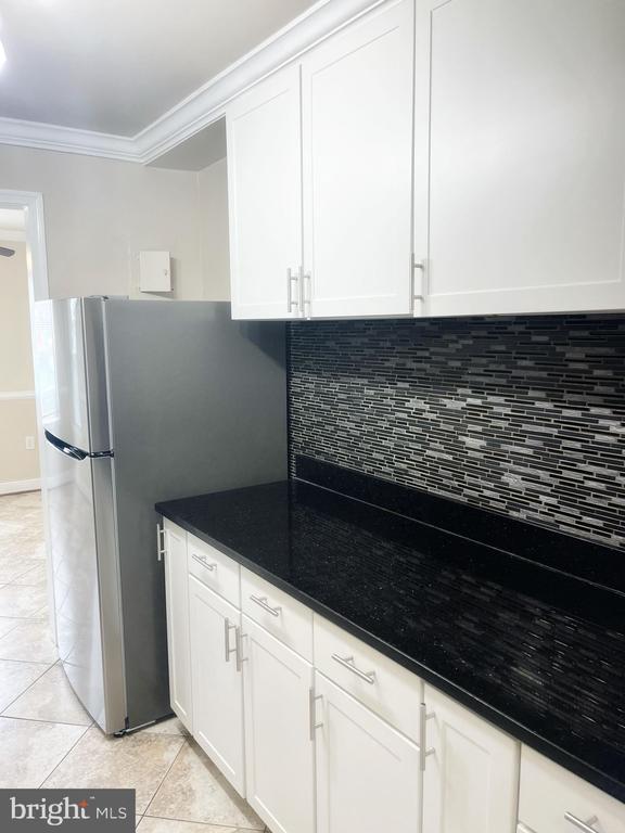 3863 SAINT BARNABAS ROAD Unit: T4