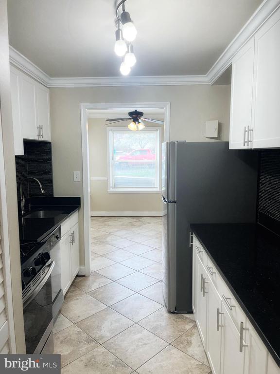 3863 SAINT BARNABAS ROAD Unit: T4
