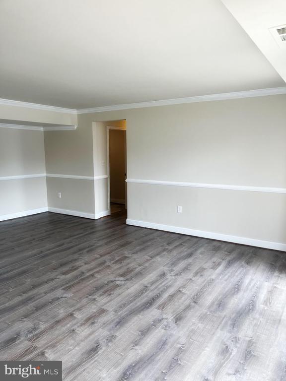 3863 SAINT BARNABAS ROAD Unit: T4
