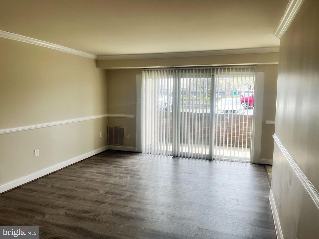 3863 SAINT BARNABAS ROAD Unit: T4