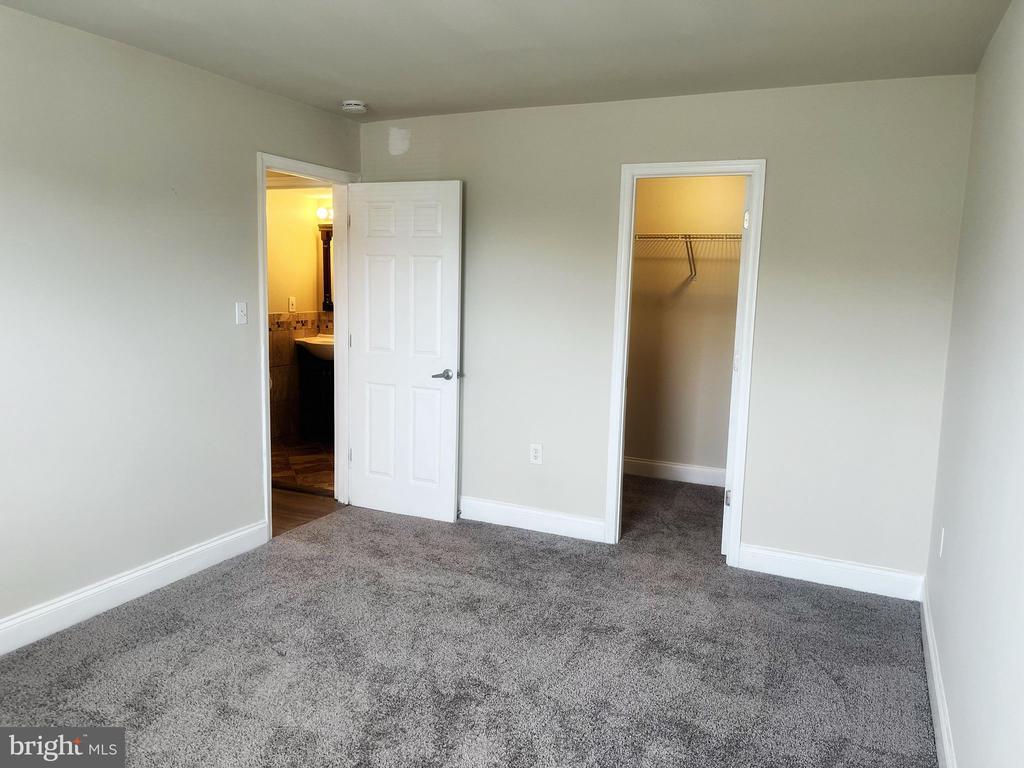 3863 SAINT BARNABAS ROAD Unit: T4