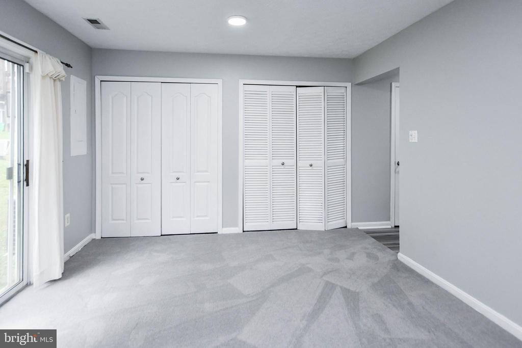 9815 BERRYWOOD COURT