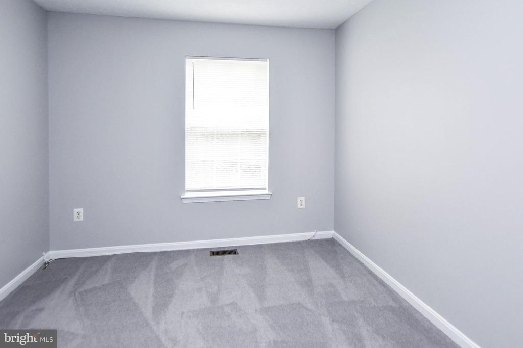 9815 BERRYWOOD COURT