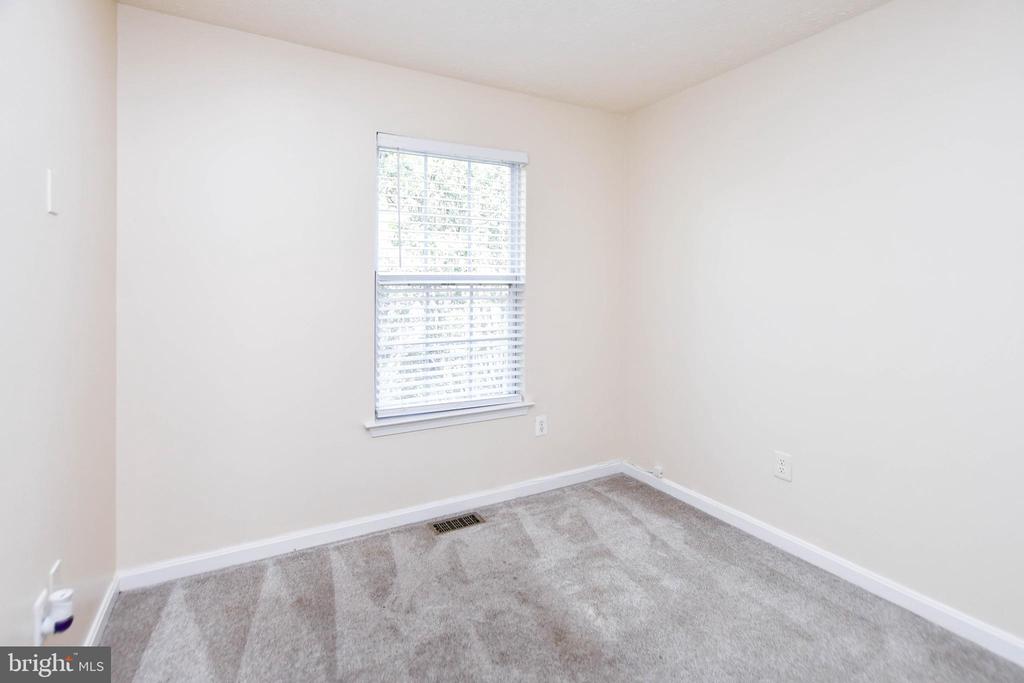 2702 BERRYWOOD LANE