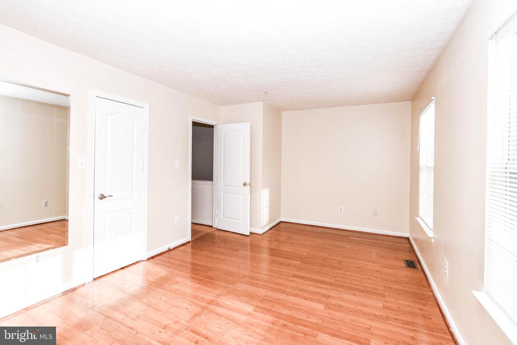 2702 BERRYWOOD LANE