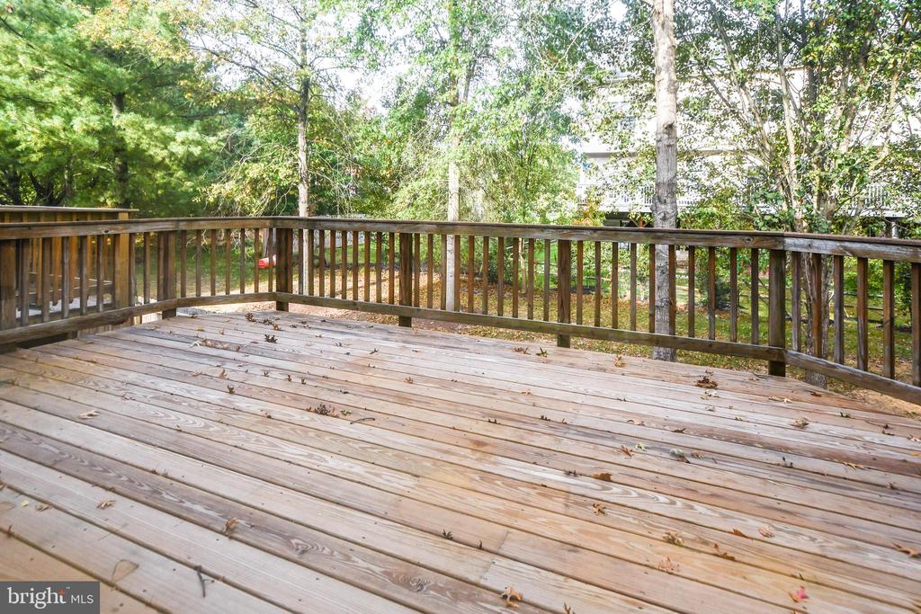 2702 BERRYWOOD LANE