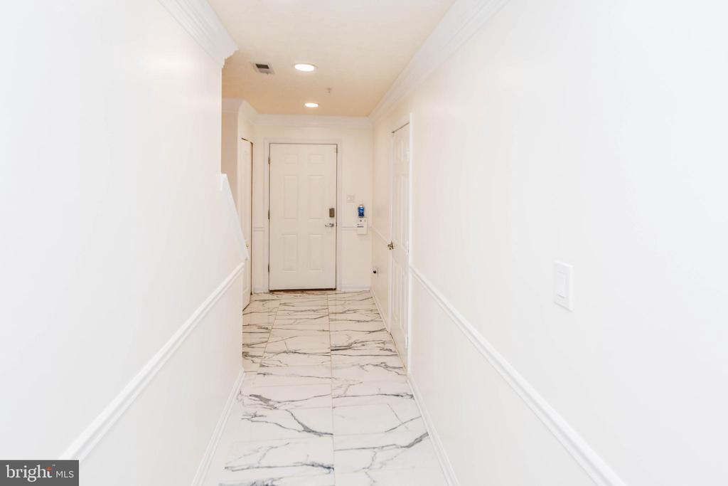 2702 BERRYWOOD LANE